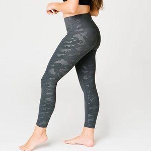 Zyia Gray Battleship Camo Luxe Leggings